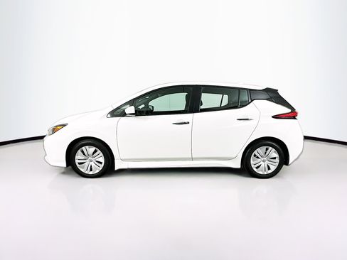 Used 2024 Nissan Leaf S image 4