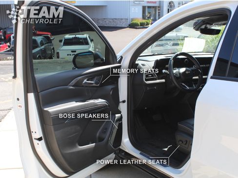 Certified 2025 Chevrolet Traverse High Country w/ LPO, Floor Liner Package AWD/4WD image 4