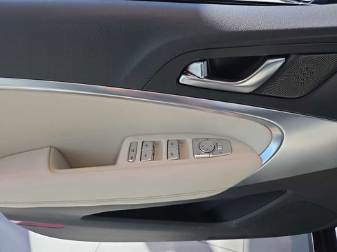 New 2026 Genesis G70 2.5T image 15