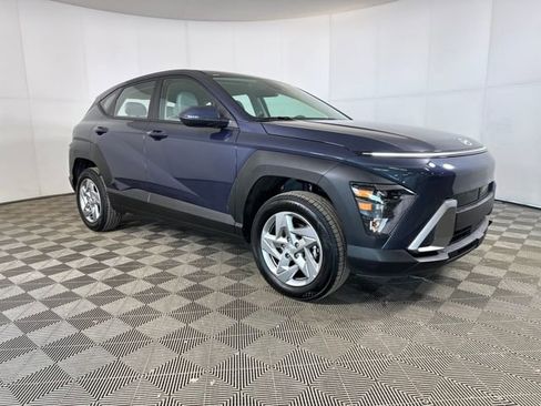 Used 2026 Hyundai Kona SE image 2