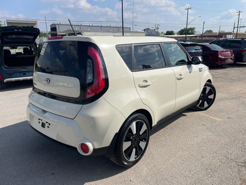 Used 2015 Kia Soul ! w/ Sun & Sound Package FWD image 4
