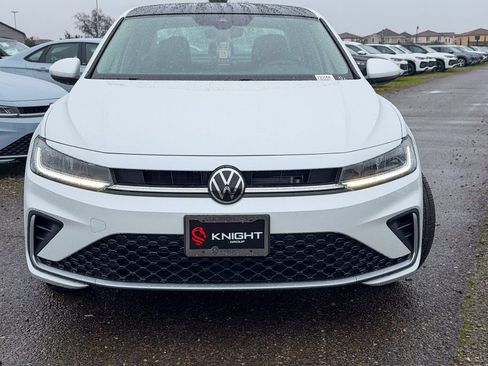 New 2026 Volkswagen Jetta SE image 4