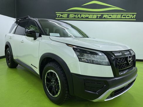 Used 2024 Nissan Pathfinder Rock Creek image 2