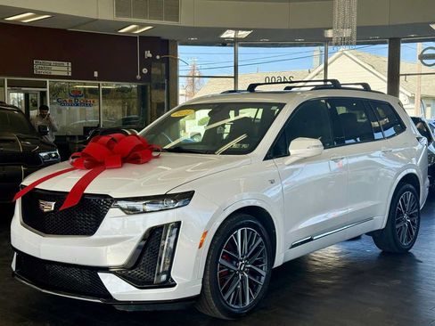 Used 2023 Cadillac XT6 Sport AWD/4WD image 18