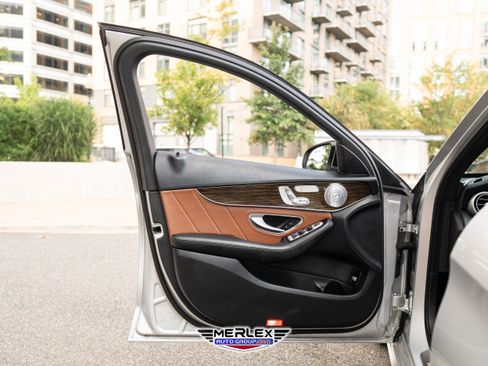 Used 2019 Mercedes-Benz C 300 Sedan image 42