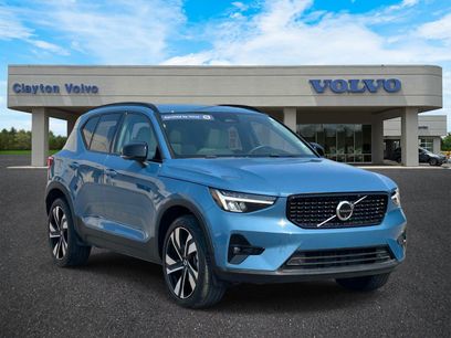 Certified 2024 Volvo XC40 B5 Plus