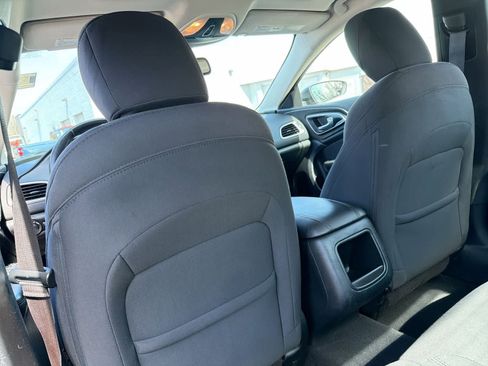 Used 2016 Chrysler 200 Limited w/ Anniversary Edition FWD image 19