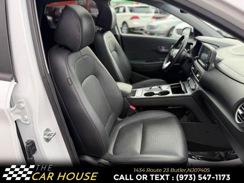 Used 2021 Hyundai Kona Limited w/ Cargo Package image 19