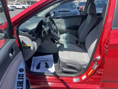 Used 2017 Hyundai Accent SE FWD image 10