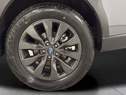 Certified 2025 Subaru Outback Onyx Edition image 39