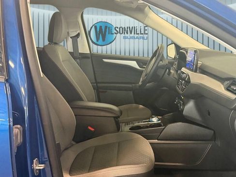 Used 2022 Ford Escape SE w/ Convenience Package AWD/4WD image 6
