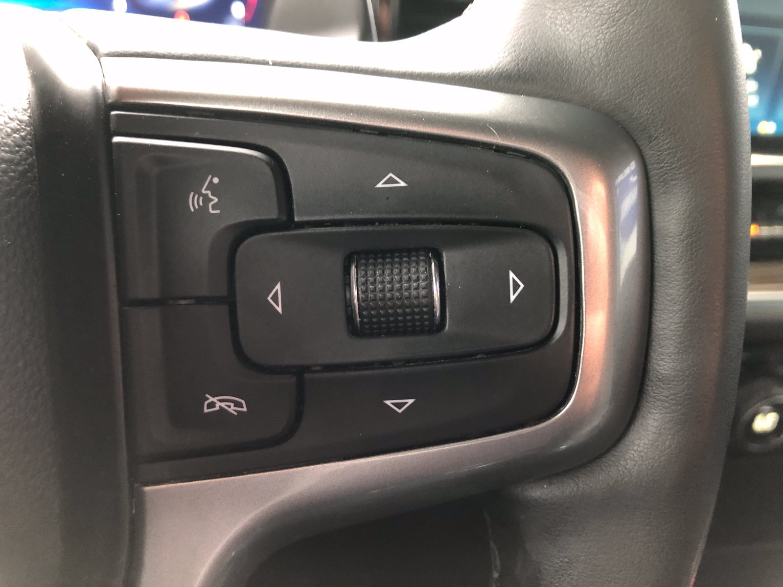 Used 2025 Chevrolet Silverado 1500 RST AWD/4WD image 31