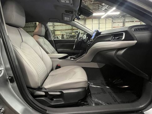Used 2022 Toyota Camry SE image 22