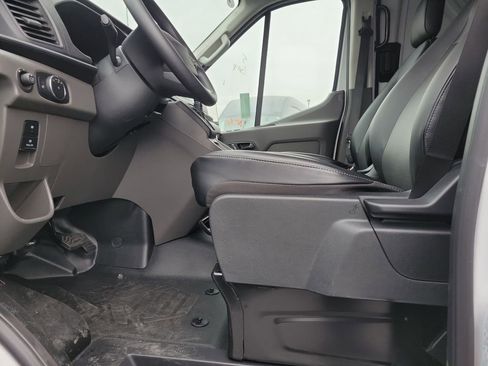 New 2026 Ford Transit 250 148 Medium Roof image 17