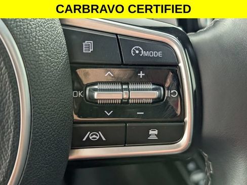 Used 2022 Kia Sorento SX Prestige AWD/4WD image 17