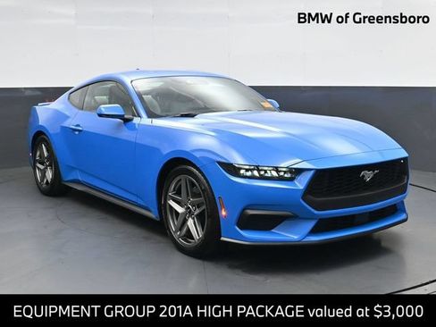 Used 2025 Ford Mustang Premium RWD image 1