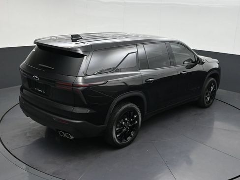 Used 2024 Chevrolet Traverse LS w/ Midnight/Sport Edition FWD image 20