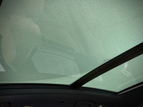 Used 2024 Porsche Macan image 29