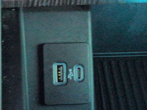 Used 2021 Ford F350 Lariat AWD/4WD image 21