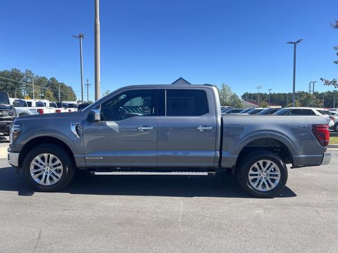 Used 2024 Ford F150 Lariat w/ FX4 Off-Road Package image 32