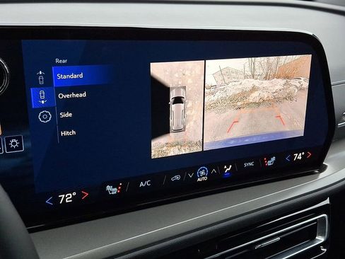 Used 2026 Chevrolet Traverse LT w/ Driver Confidence Package image 18