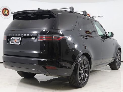 Used 2023 Land Rover Discovery S R-Dynamic image 3