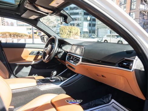 Used 2022 BMW 330e xDrive w/ M Sport Package image 15