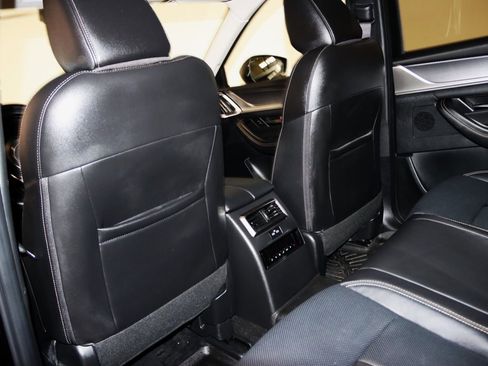 Used 2025 MAZDA CX-70 Plug-In Hybrid w/ Premium Pkg image 62