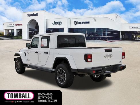 Used 2022 Jeep Gladiator Overland w/ Popular Equipment Package image 5