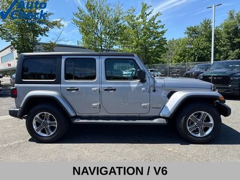 Used 2021 Jeep Wrangler Unlimited Sahara AWD/4WD image 18