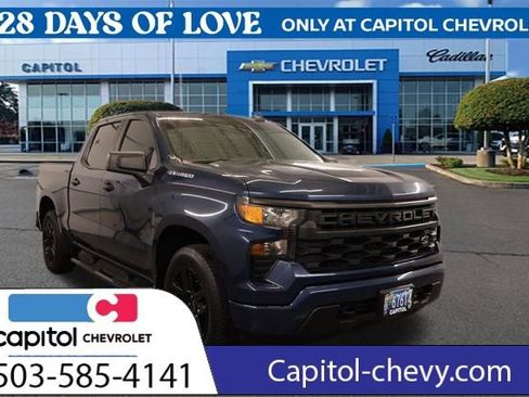Used 2022 Chevrolet Silverado 1500 Custom image 1