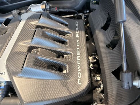 Used 2022 Ford GT image 40