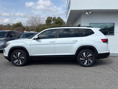 New 2026 Volkswagen Atlas SE image 6