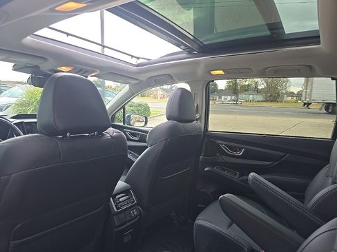 Used 2023 Subaru Ascent Limited w/ Technology Package image 18