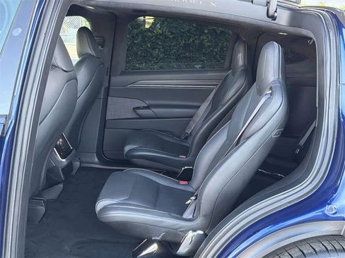 Used 2022 Tesla Model X Plaid image 29