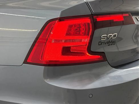 Used 2017 Volvo S90 T6 Inscription w/ Vision Package image 35