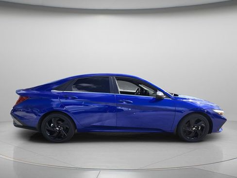 Certified 2026 Hyundai Elantra SEL Sport w/ Cargo Package image 4