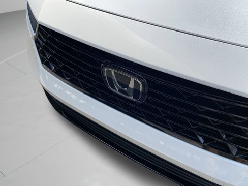 Used 2023 Honda Accord EX-L image 27