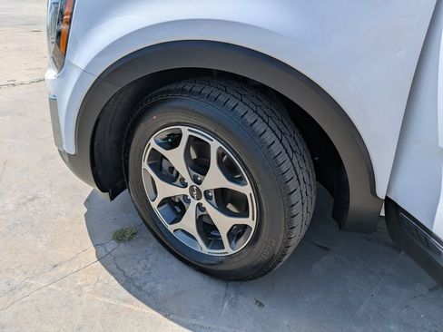 Certified 2022 Kia Telluride EX FWD image 37