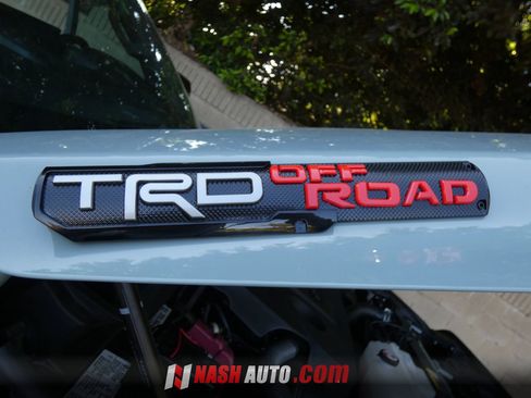 Used 2025 Toyota Tundra Limited w/ TRD Off-Road Package AWD/4WD image 80