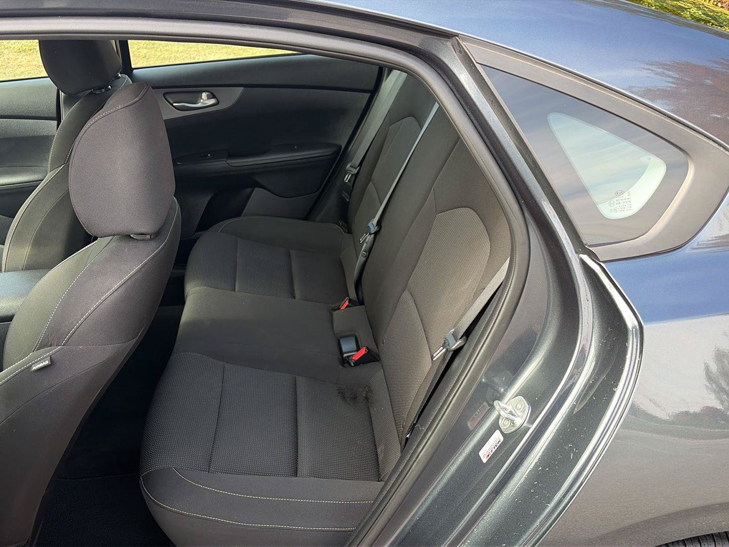 Used 2021 Kia Forte LXS FWD image 11