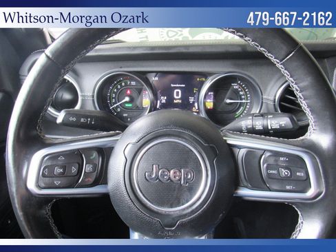 Used 2022 Jeep Wrangler Unlimited Sahara w/ Cold Weather Group AWD/4WD image 34