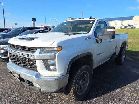 Used 2022 Chevrolet Silverado 3500 LT w/ Convenience Package image 3