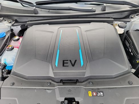 Certified 2024 Hyundai Ioniq 5 SEL RWD image 26