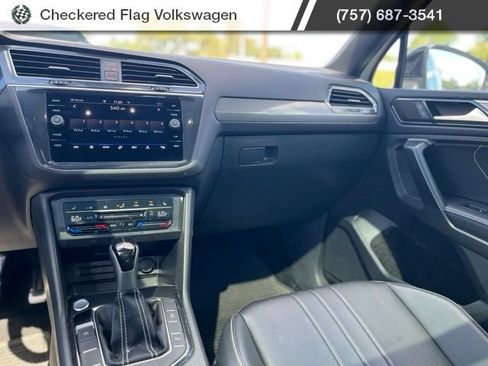 Used 2024 Volkswagen Tiguan SE R-Line AWD/4WD image 32