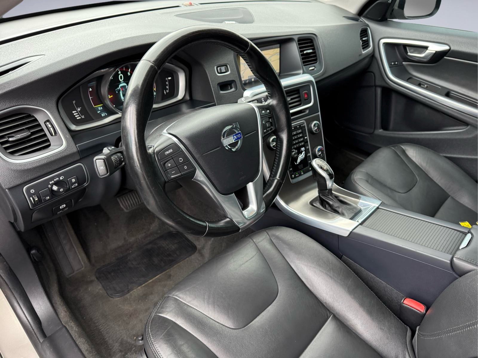 Used 2015 Volvo S60 T5 Platinum FWD image 13