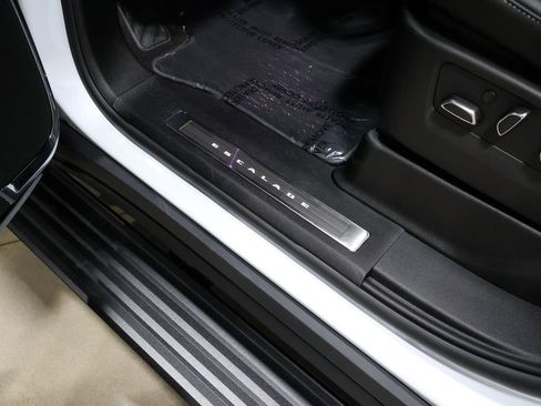 Used 2026 Cadillac Escalade V image 34