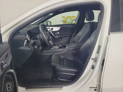 Used 2022 Mercedes-Benz A 220 4MATIC image 5