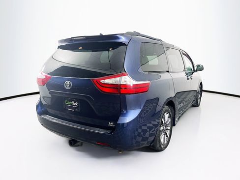 Used 2019 Toyota Sienna LE AWD/4WD image 9