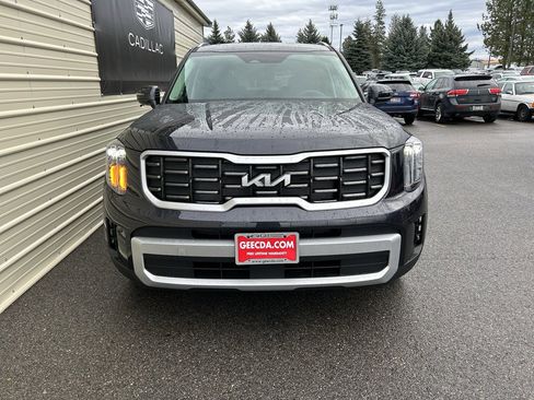 New 2025 Kia Telluride S image 2